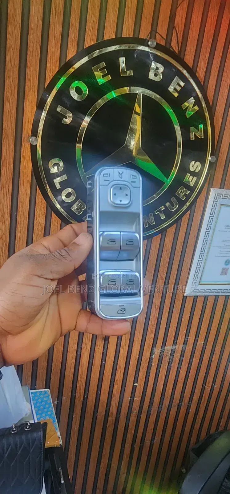 GLE53 2022 2022 Window Control Switch