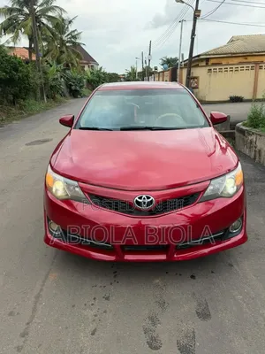 Toyota Camry LE 4dr Sedan (2.5L 4cyl 6A) 2013 Red