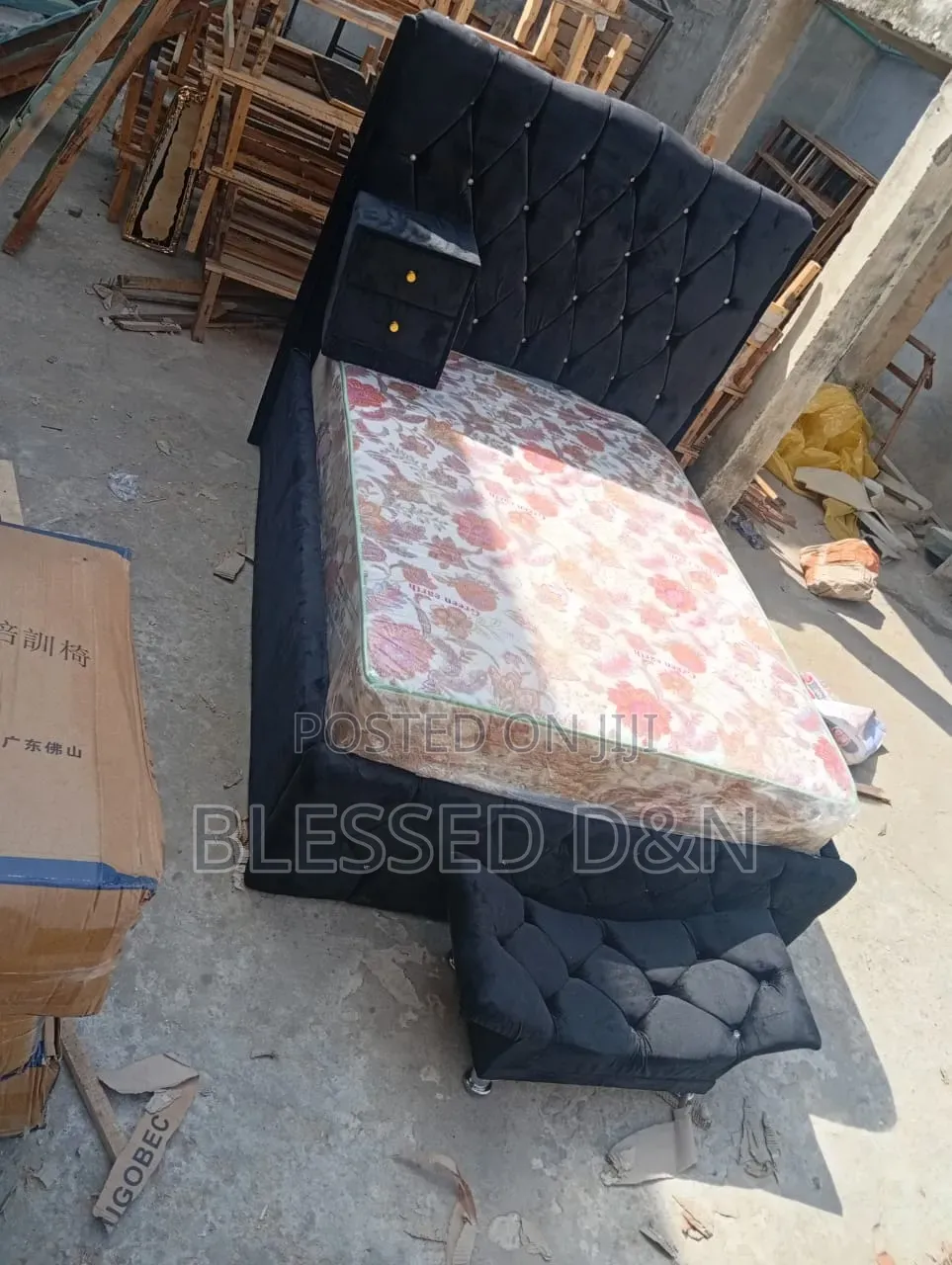 4,5/6 Paded Bed Frame