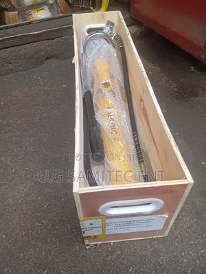 Hydraulic Hand Pump P39 10,000 Psi With Gauge