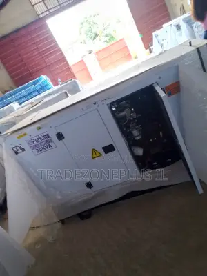 Perkins 20KVA Sound-Controlled Diesel Generator