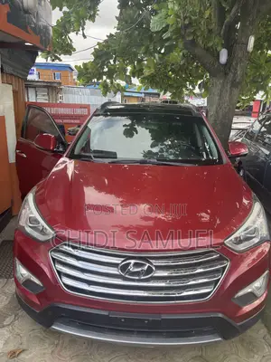 Hyundai Santa Fe 2014 Red
