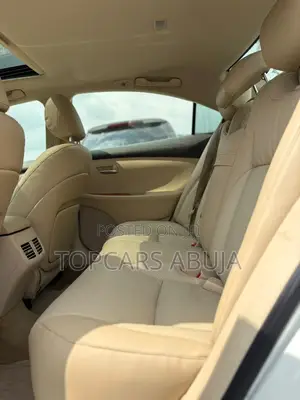 Lexus ES 2012 White