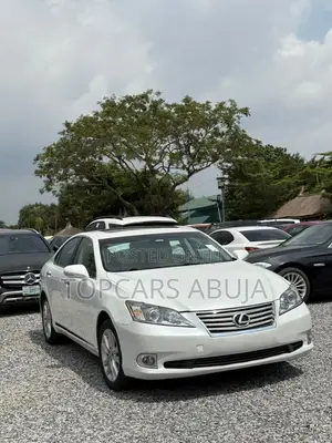 Lexus ES 2012 White