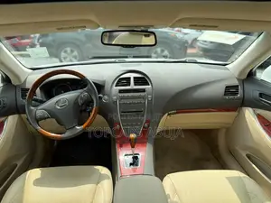 Lexus ES 2012 White