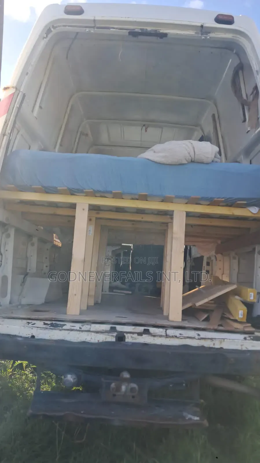 Ford Transit 1999 White