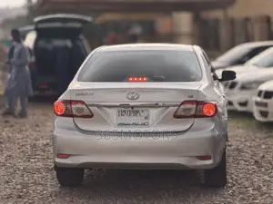Toyota Corolla 2013 Silver
