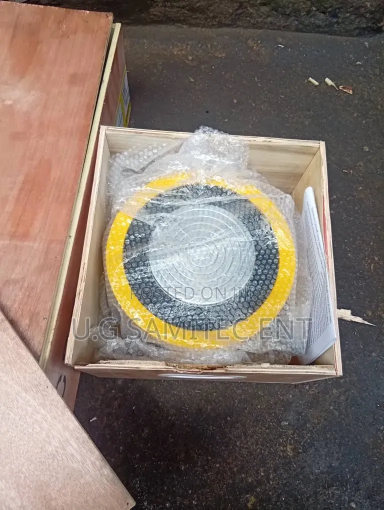 Enerpac Flat-Jac Cylinder With a 50-Ton