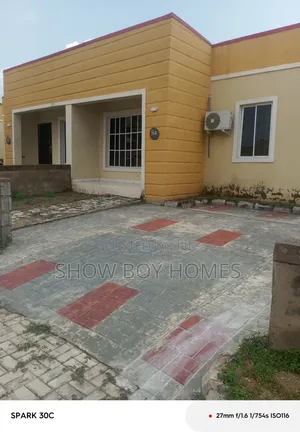2bdrm Bungalow in Palm Vill Estate, Kuje for sale
