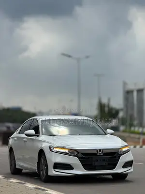 Honda Accord EX (1.5L 4cyl Turbo CVT) 2019 White