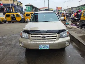 Toyota Highlander 2006 Gold