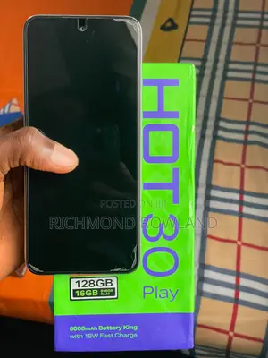 Infinix Hot 30 Play 128 GB White