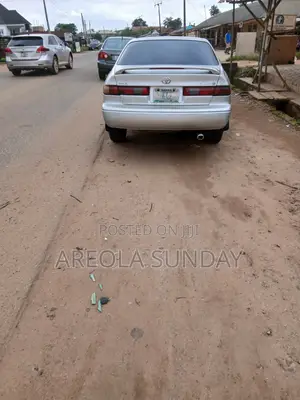 Toyota Camry 2001 Silver