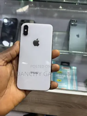 Apple iPhone X 64 GB White