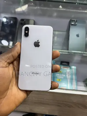 Apple iPhone X 64 GB White