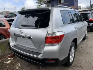 Toyota Highlander 2013 Silver