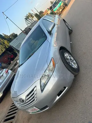 Toyota Camry XLE 4dr Sedan (2.4L 4cyl 5A) 2009 Silver