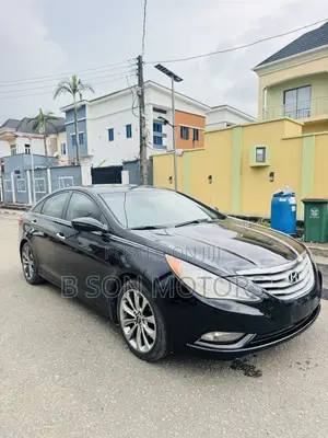 Hyundai Sonata Limited Sedan FWD (2.4L 4cyl 6A) 2011 Black