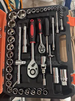 61PCS Professional Socket Spanner Tool Set –
