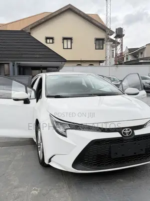Toyota Corolla 2019 White