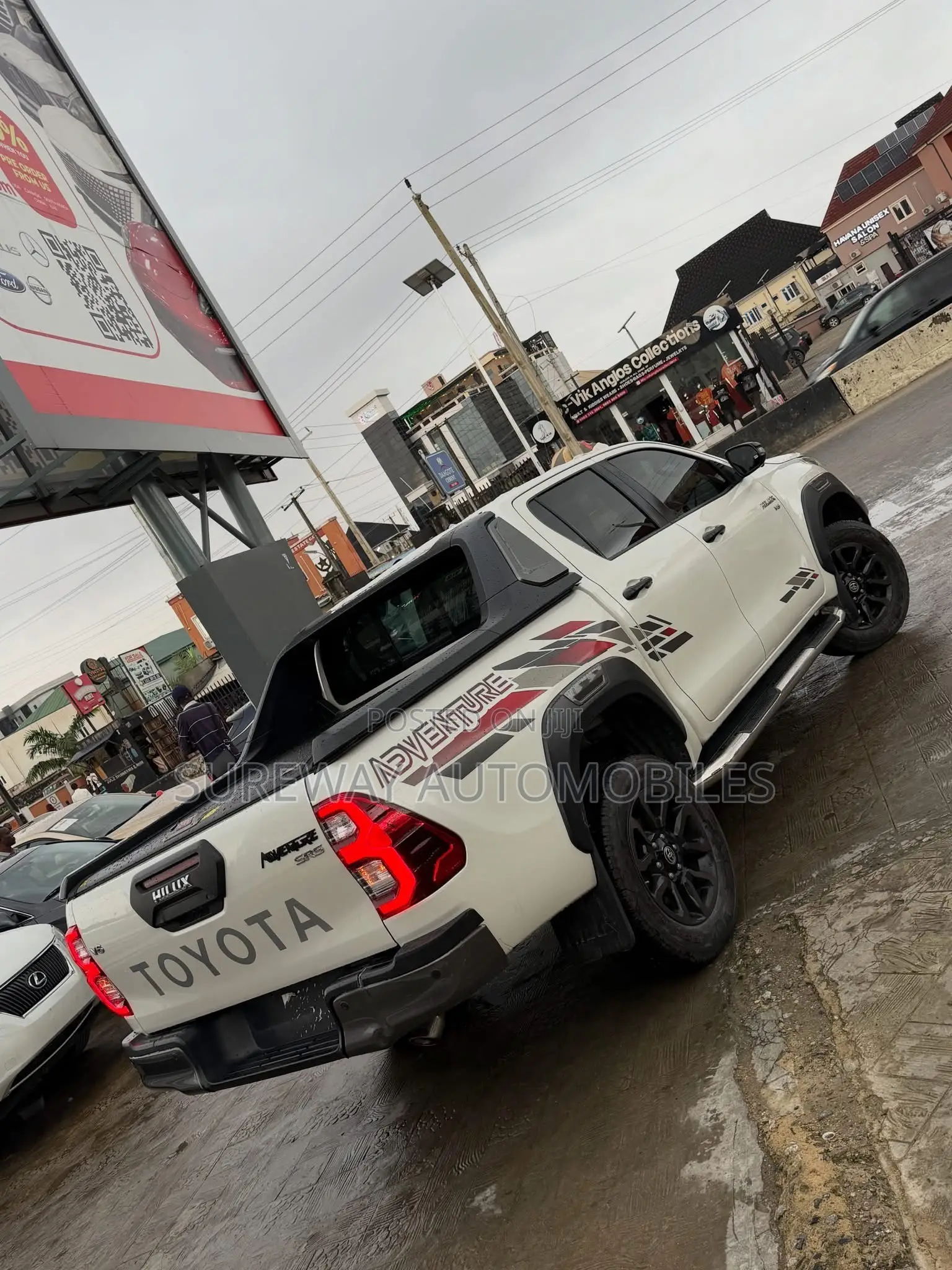 Toyota Hilux 2020 White