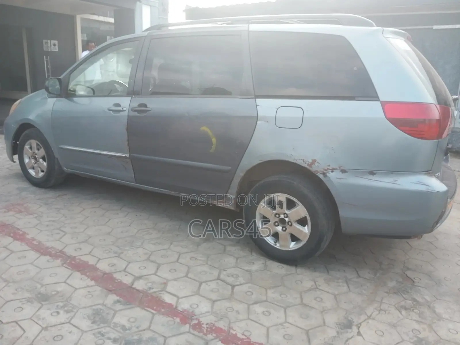 Toyota Sienna 2004 Blue