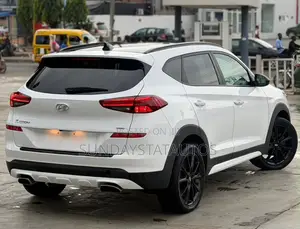 Hyundai Tucson Limited FWD 2019 White