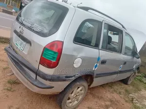 Toyota Opa 2002 Silver