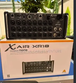 Behringer XR18
