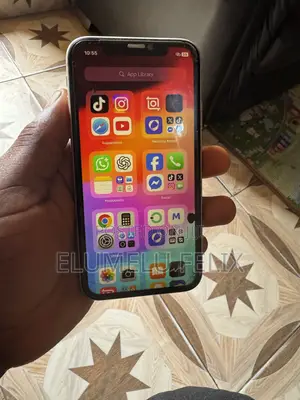 Apple iPhone 11 64 GB White