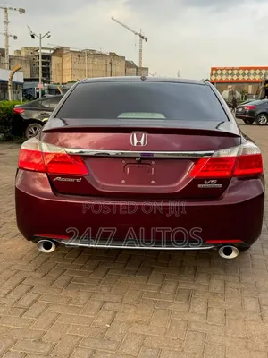 Honda Accord Touring 4dr Sedan FWD (3.5L 6cyl 6A) 2013 Maroon