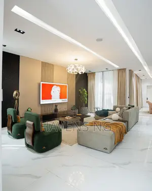 Shortlet | Super Glamorous Private 5-Bedroom Triplex