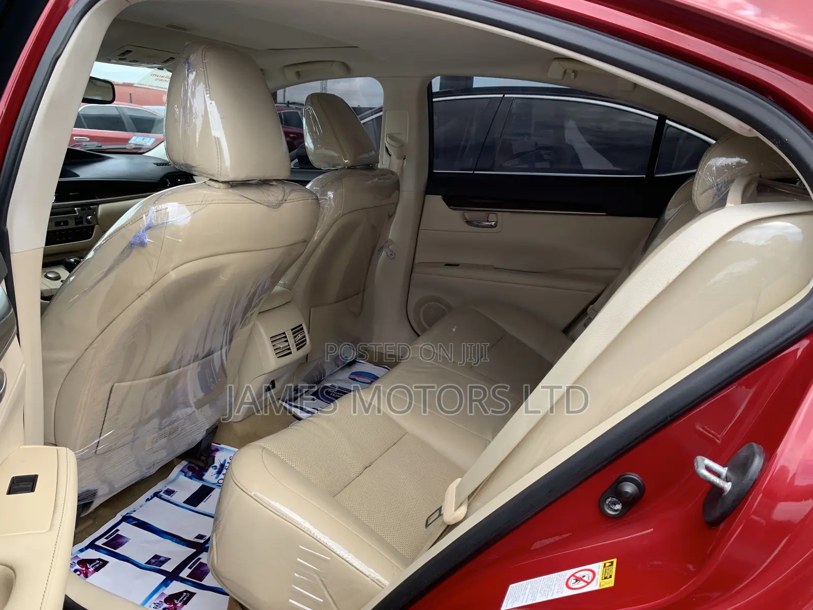 Lexus ES 2015 Red