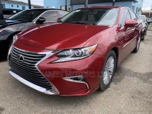 Lexus ES 2015 Red