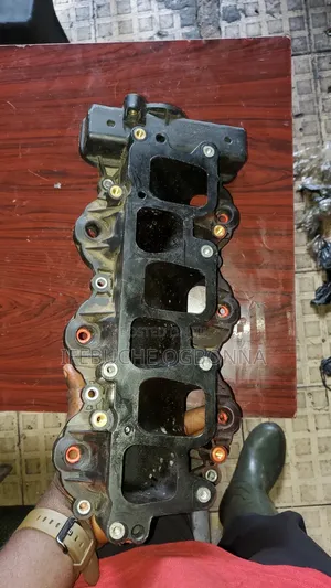 Nozzle Sitting Ford Edge/ Ford Explorer 2013 V6
