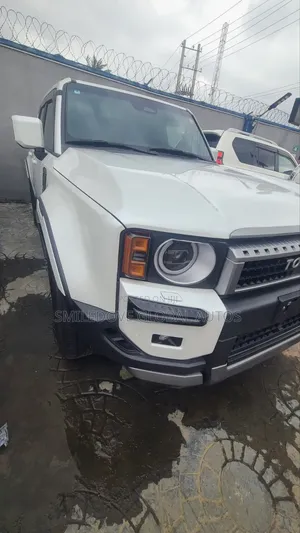 Toyota Land Cruiser 2024 White