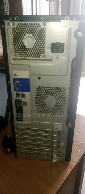 Server HPE ProLiant Compute DL110 Gen12 16GB Intel Core i3 HDD+SSD 1T