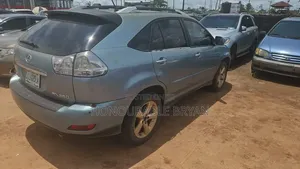 Lexus RX 330 2006 Blue