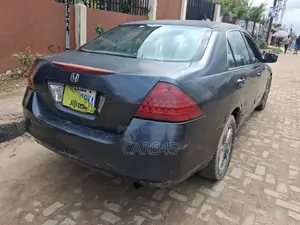 Honda Accord 2006 Gray