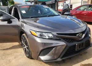 Toyota Camry 2019 Gray