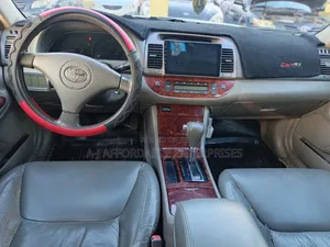 Toyota Camry 2005 Silver