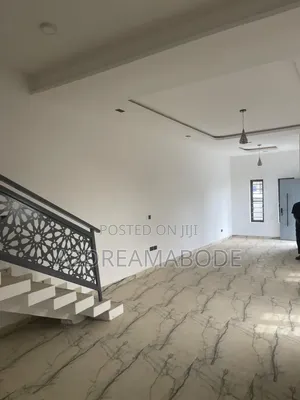 3bdrm Duplex in Ikosi for rent