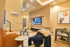 Luxury 1 Bedroom Loft/Duplex Apartment