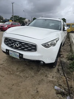 Infiniti FX 2010 White