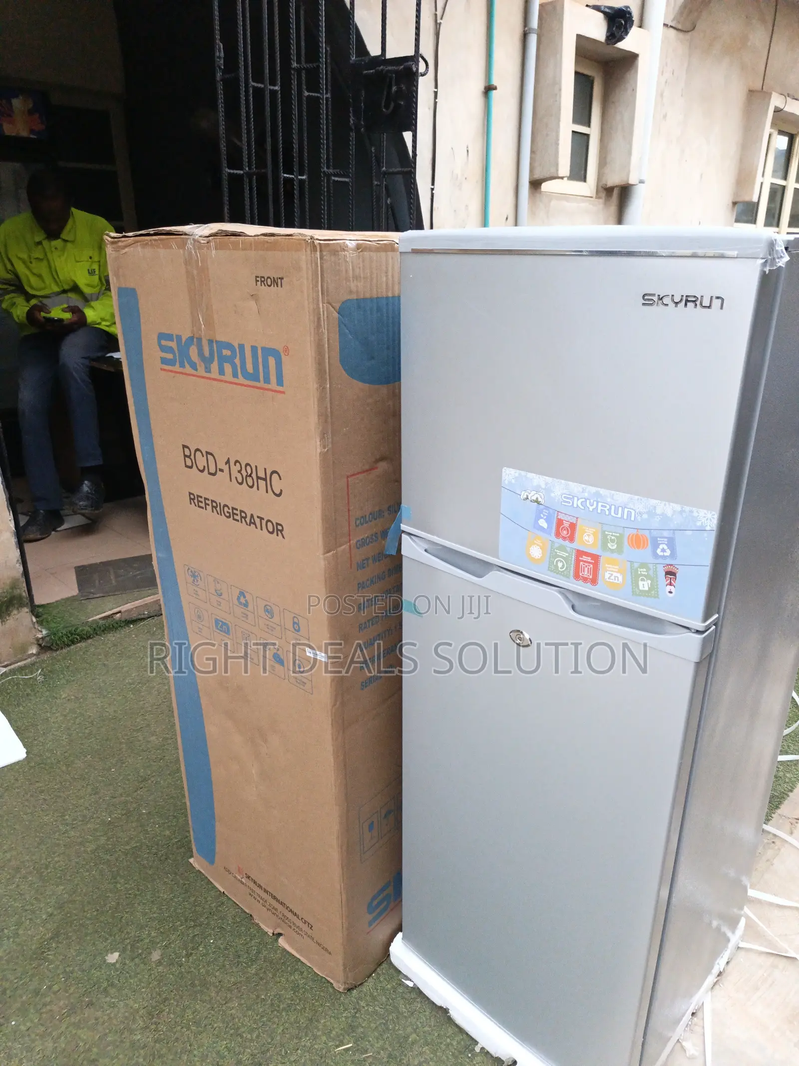 Skyrun 138HC Refrigerator – Everyday Cooling Made Convenient