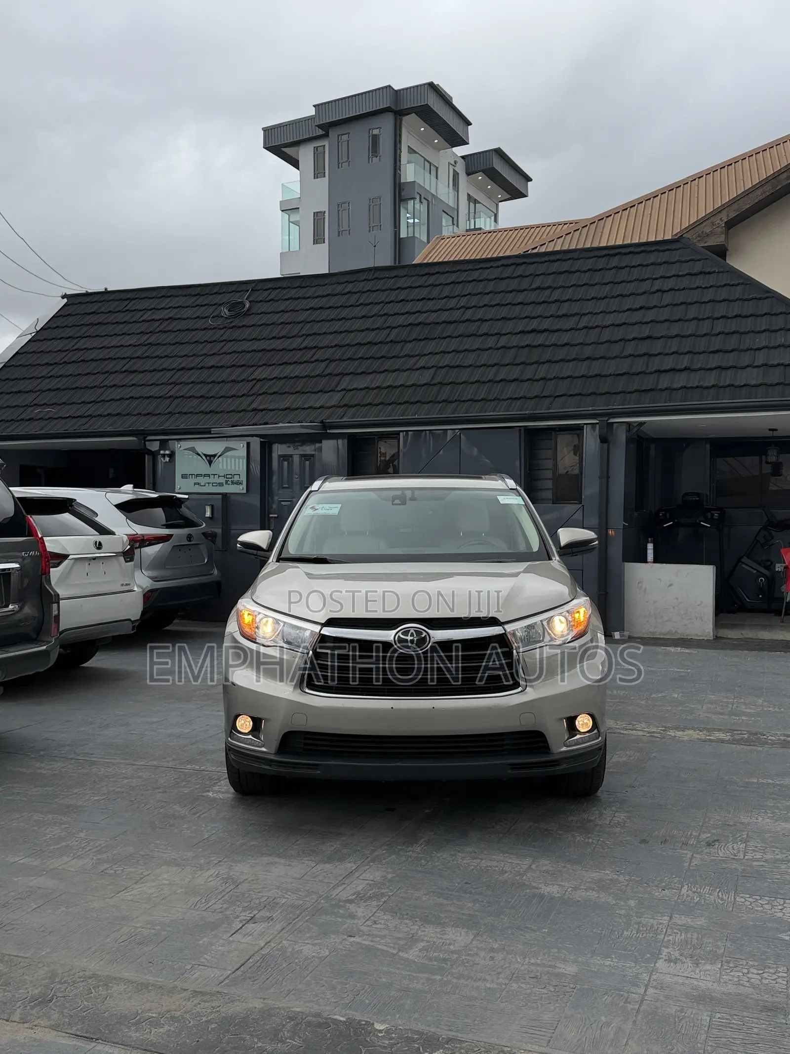 Toyota Highlander 2015 Gold