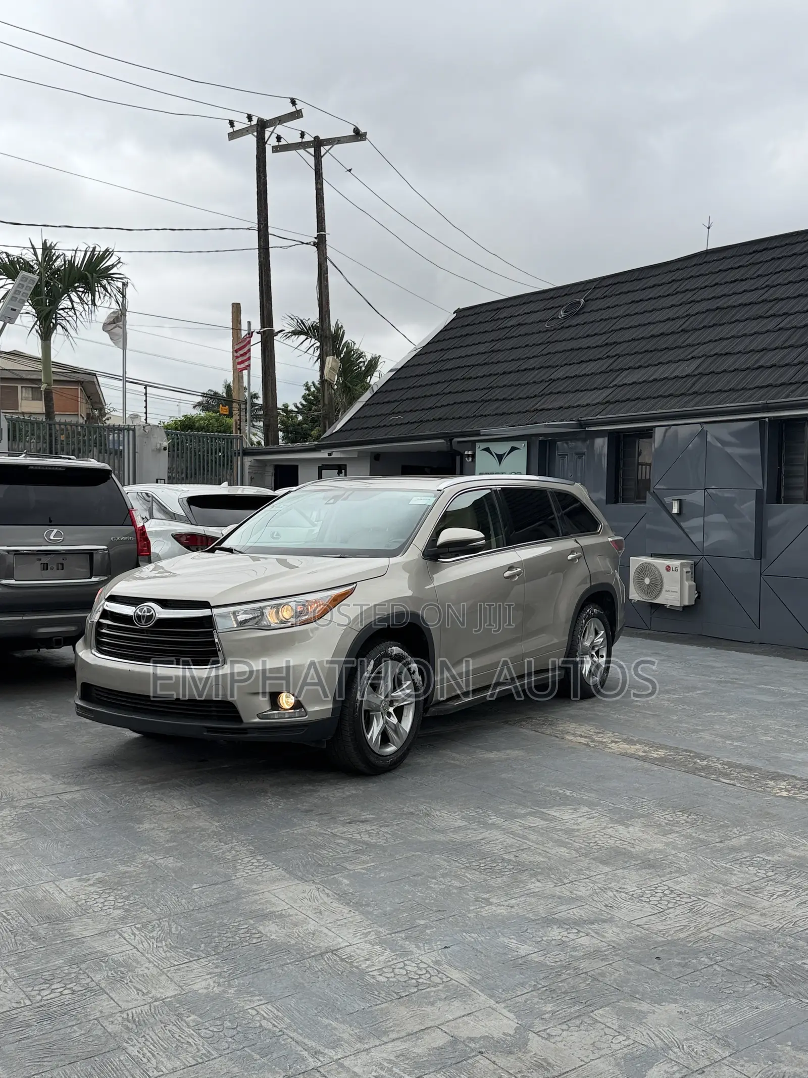 Toyota Highlander 2015 Gold
