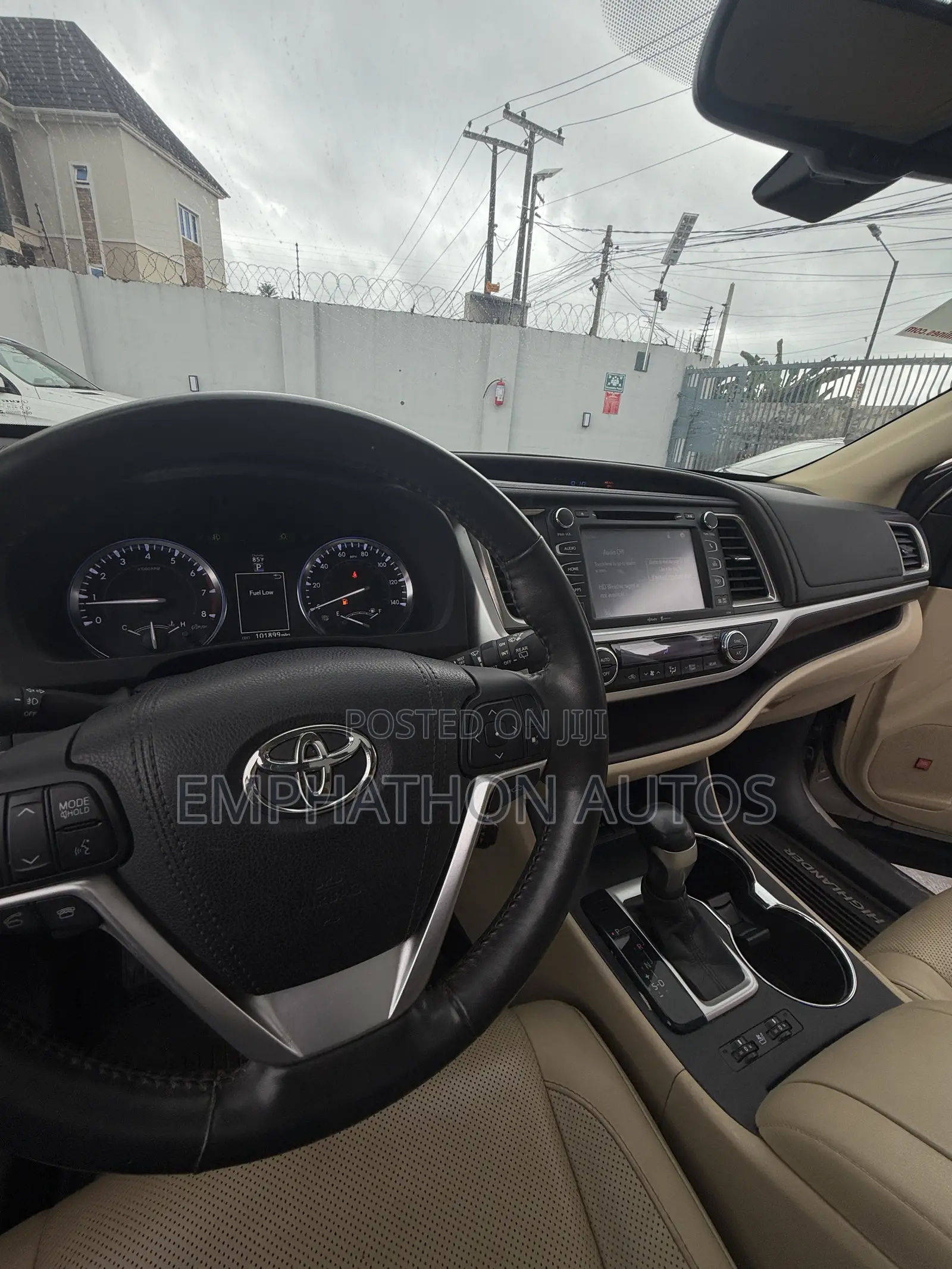 Toyota Highlander 2015 Gold