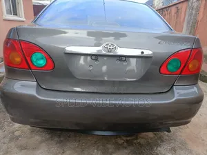Toyota Corolla 2005 Gray