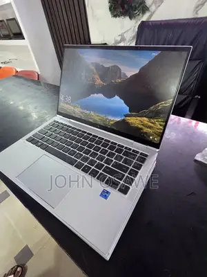 Laptop HP EliteBook 1040 G8 32GB Intel Core i7 SSD 512GB